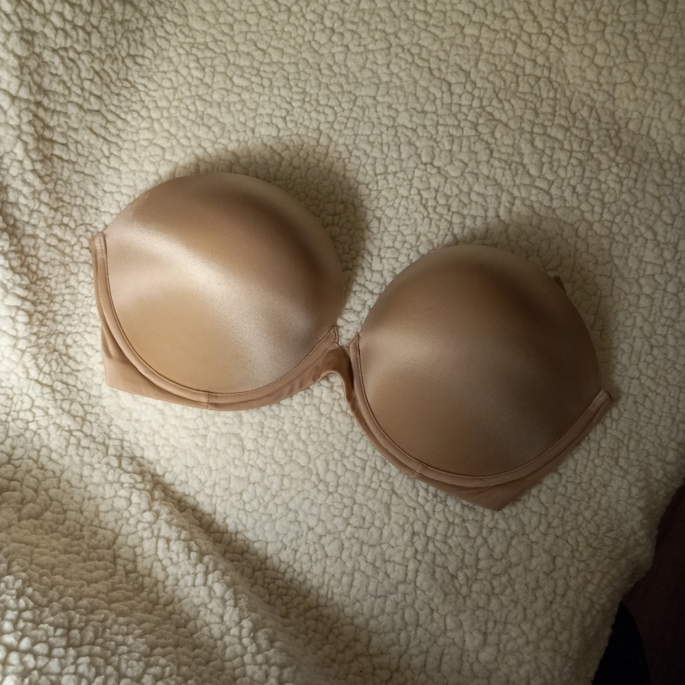 Victoria's Secret Very Sexy Multi-Way Bra in Nude